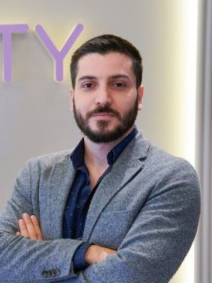 Dr. Semih Yıldız