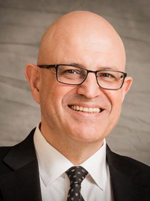 Por. Dr. Murat Karaçorlu